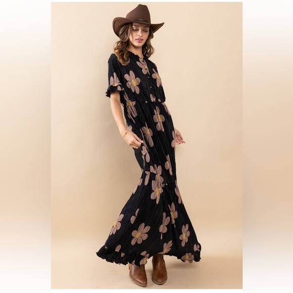 18 Floral Print Pleated Maxi Dress - Picture 4 of 6